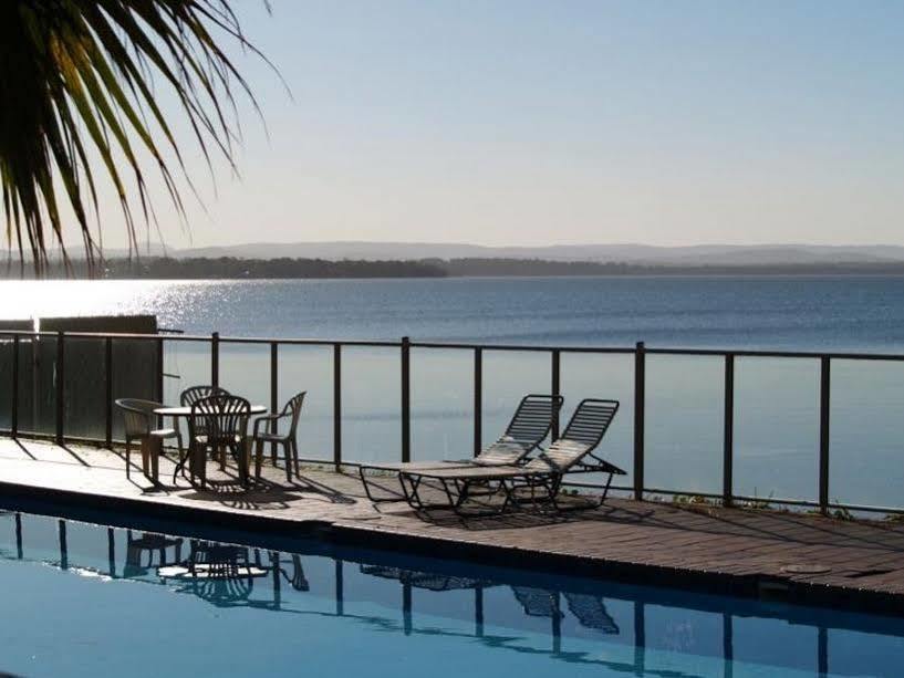 The Beachcomber Hotel & Resort, Ascend Hotel Collection Toukley Esterno foto View of the bay from a hotel