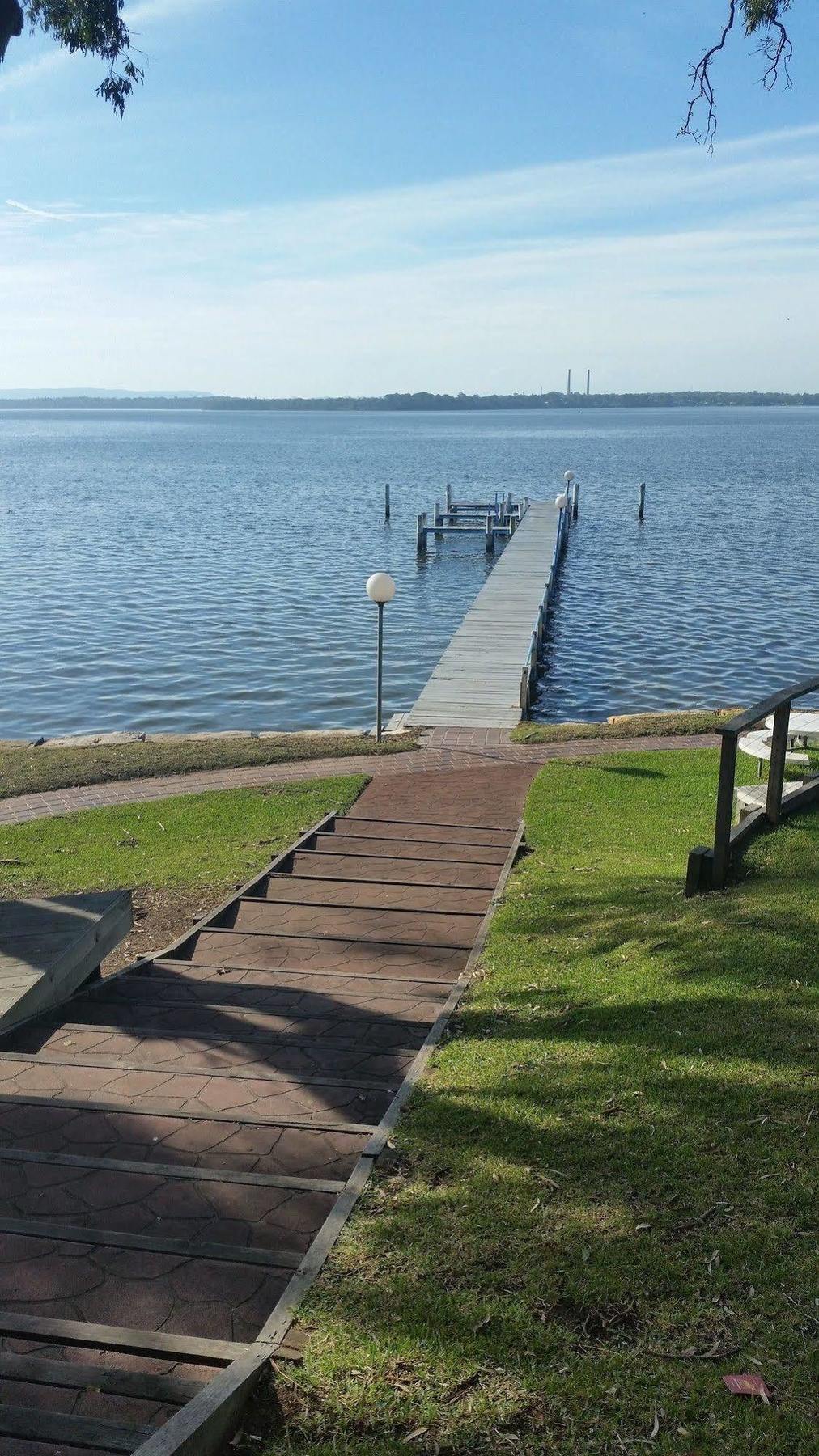 The Beachcomber Hotel & Resort, Ascend Hotel Collection Toukley Esterno foto The pier at the town park